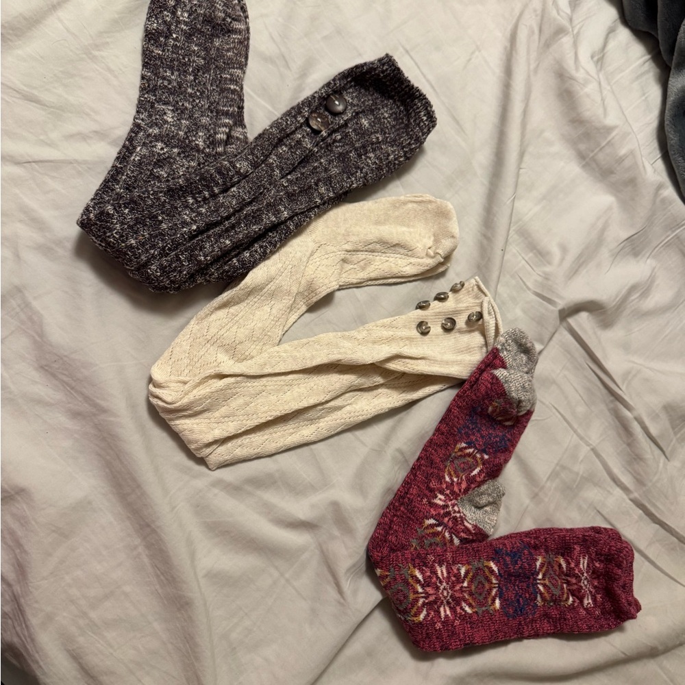 Womens Button-Detail Knit Sweater Socks